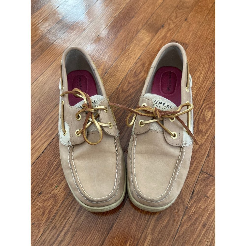 Womens Sperrys top-siders